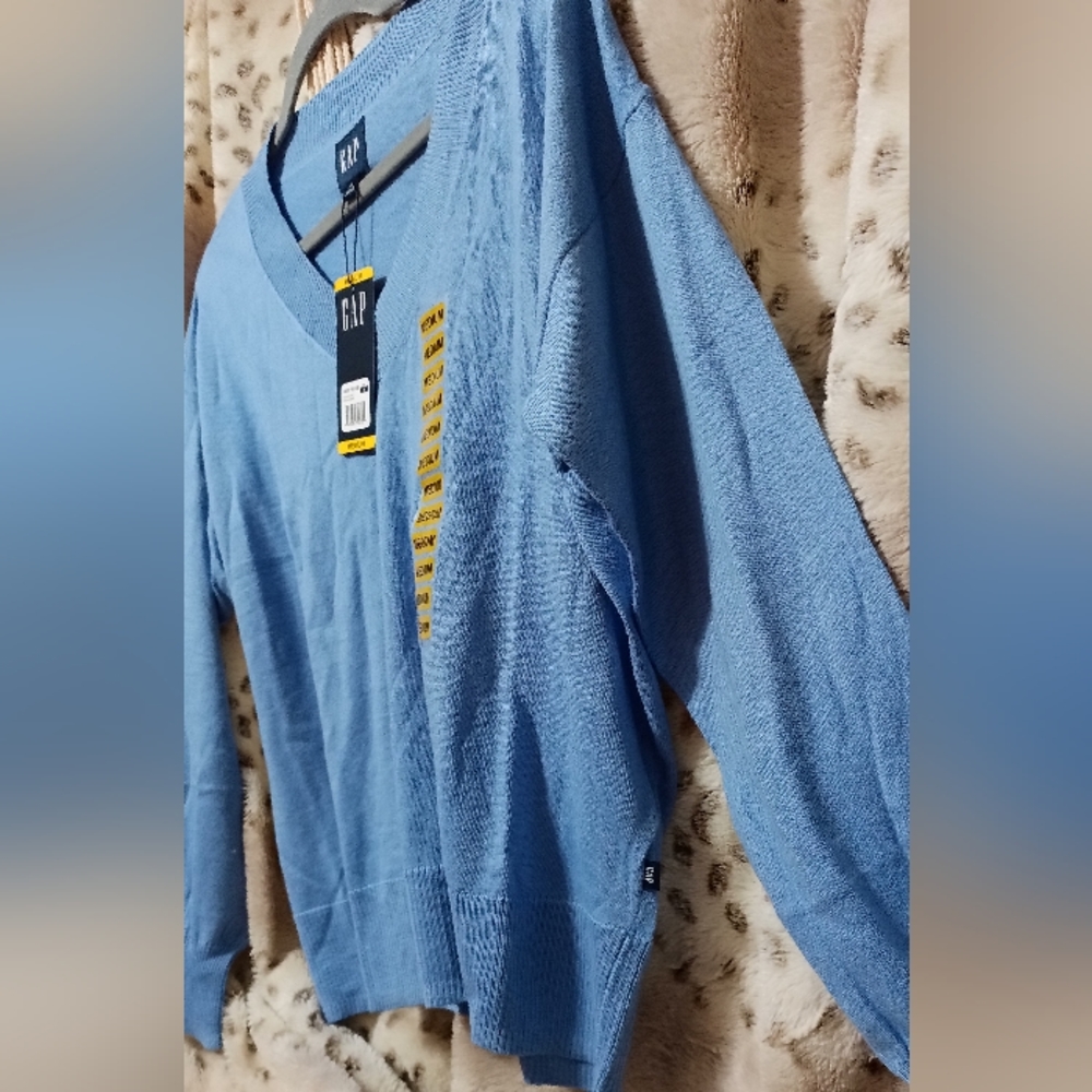 Sweater - Picture 2 of 4